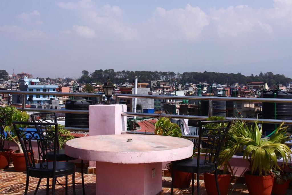 Allied Hotel Balaju 外观 照片